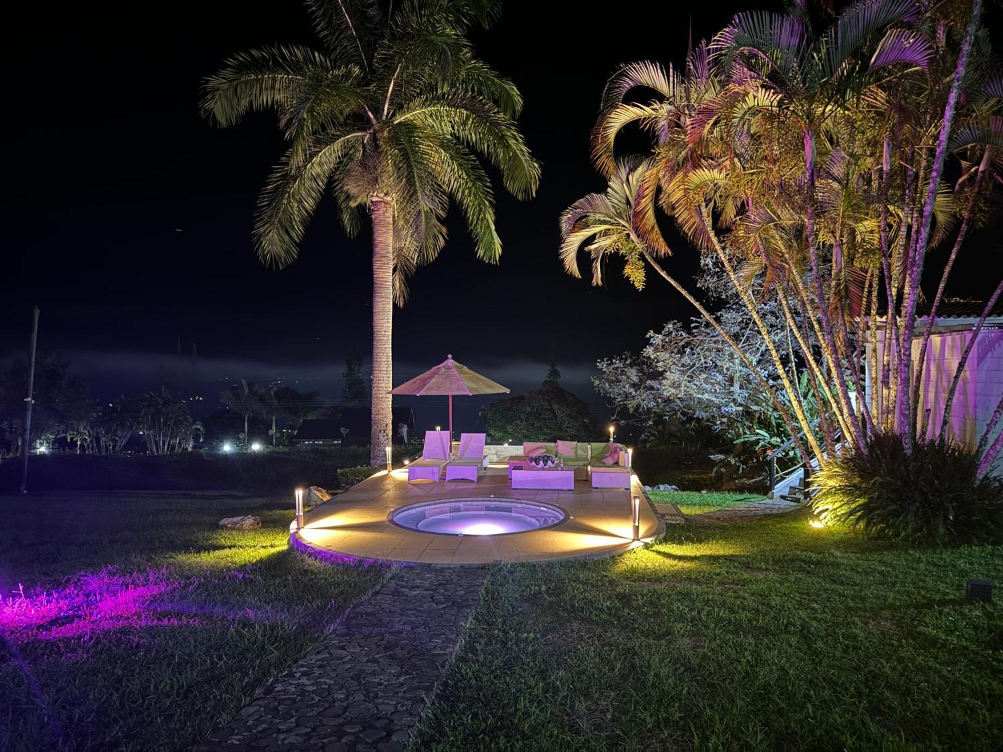 Hotel Maca Lago คาลิมา ภายนอก รูปภาพ