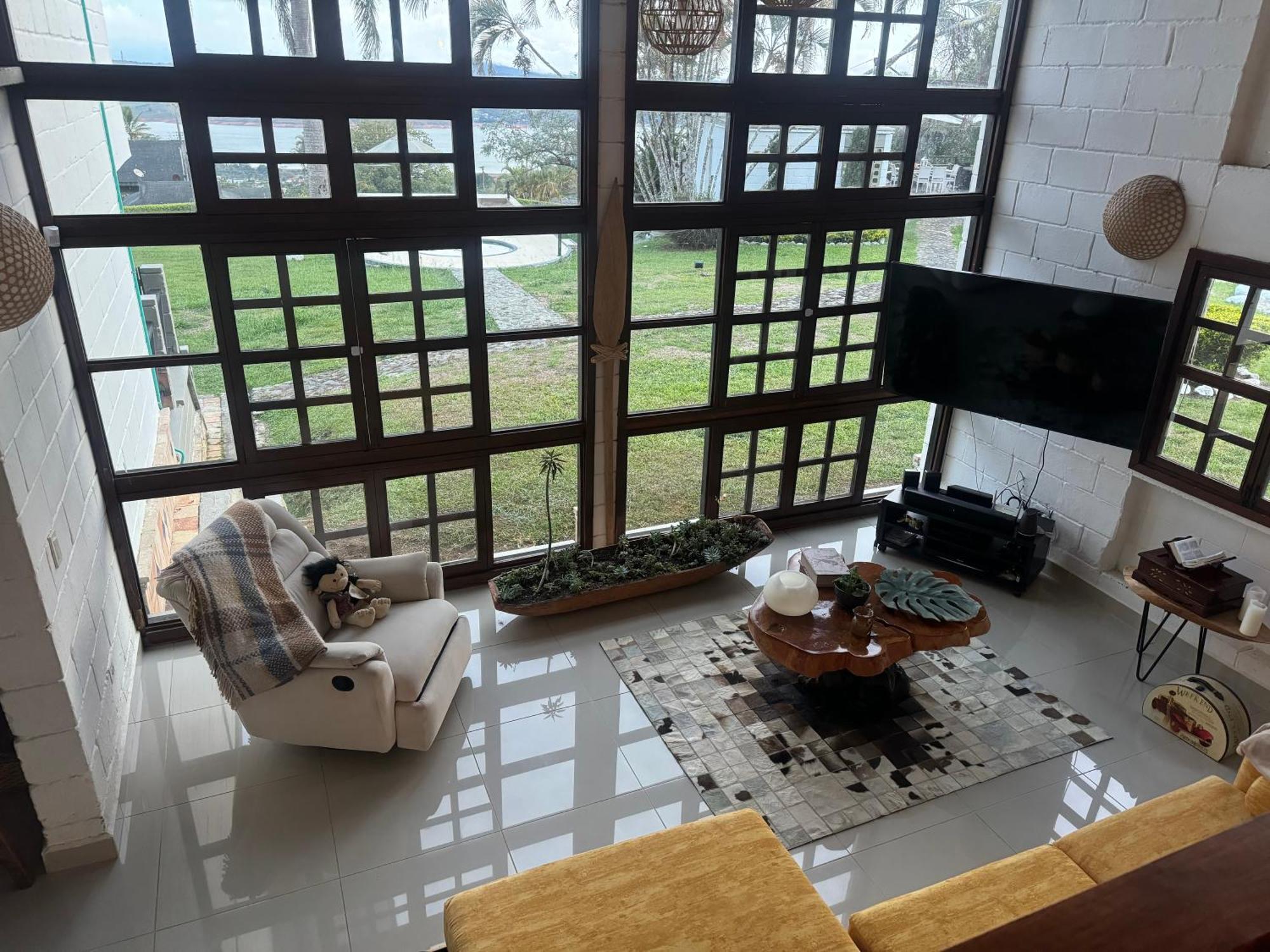 Hotel Maca Lago คาลิมา ภายนอก รูปภาพ