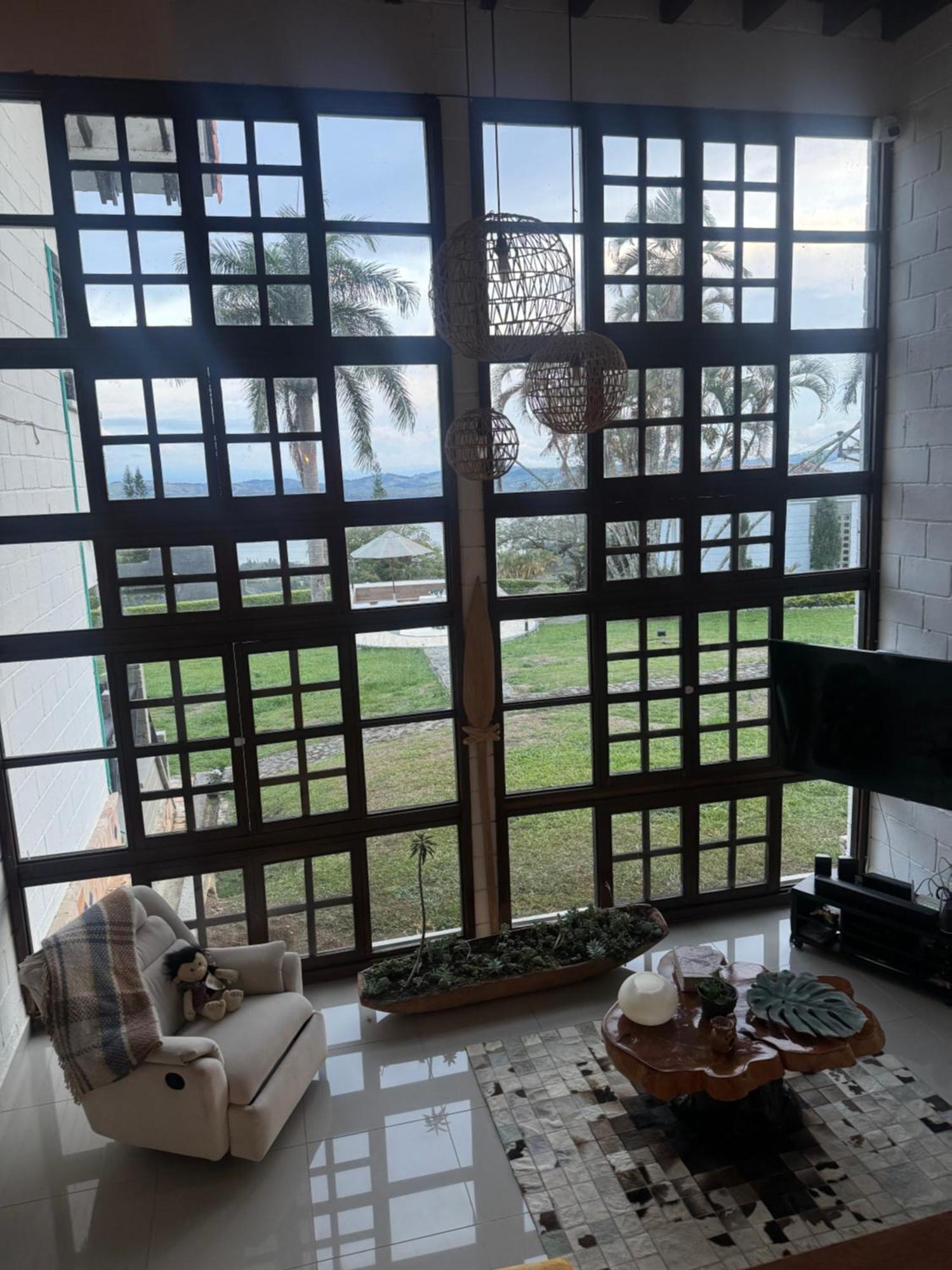 Hotel Maca Lago คาลิมา ภายนอก รูปภาพ